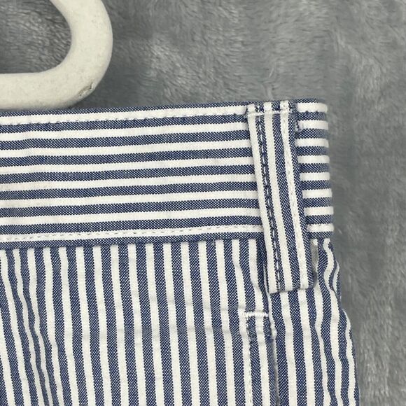 Jos A Bank Shorts Men 42 x 8.5" Inseam Blue Stripe Seersucker Pleated Stays Cool - Picture 2 of 11